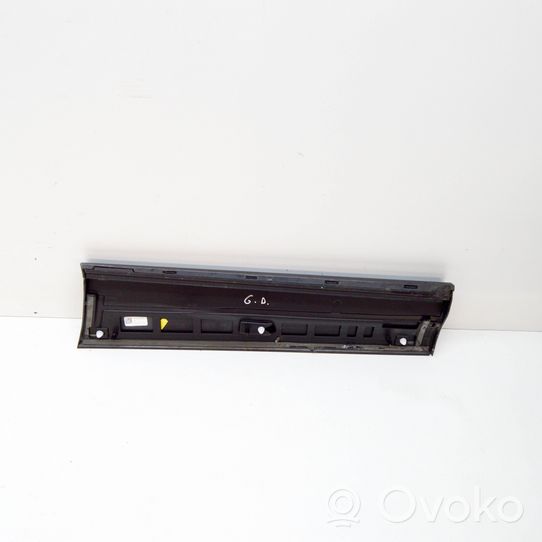 Audi Q2 - Takaoven lista (muoto) 81A853970A