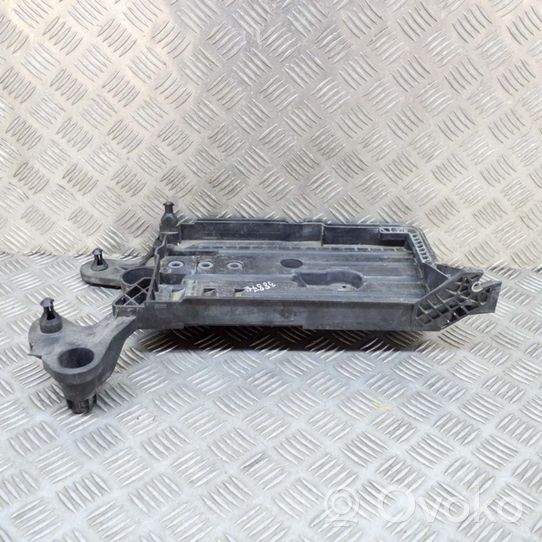 Volkswagen Golf VII Battery box tray 5Q0915321H