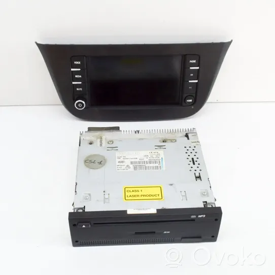 Iveco Daily 6th gen Panel / Radioodtwarzacz CD/DVD/GPS 5801727206