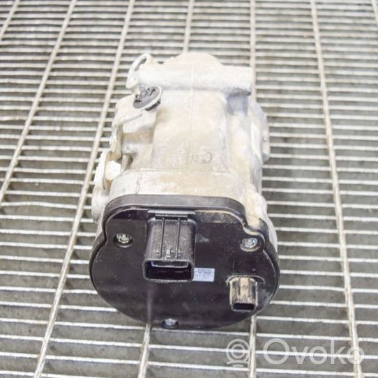 Toyota Prius (XW50) Klimakompressor Pumpe 0424000370