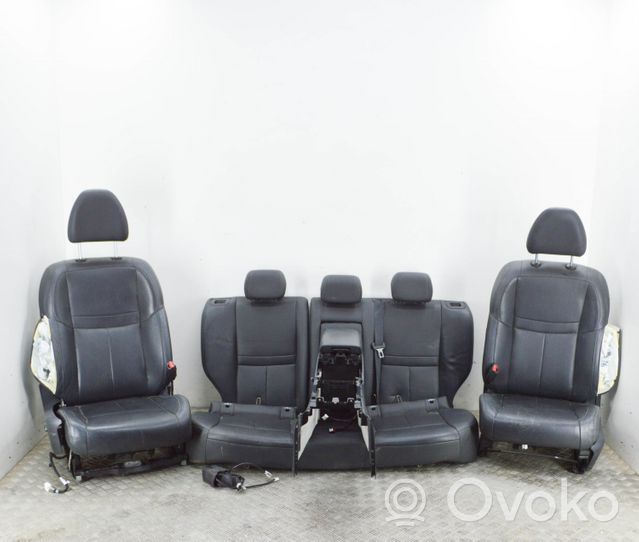 Nissan Qashqai Kit intérieur 883004EJ2A