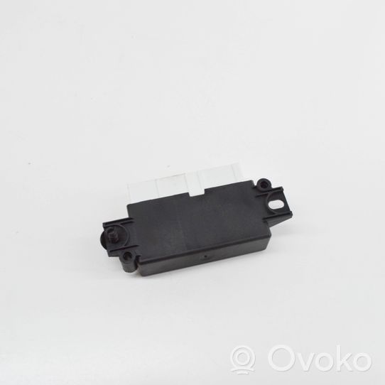 Audi A3 S3 8V Pysäköintitutkan (PCD) ohjainlaite/moduuli 5Q0919283F