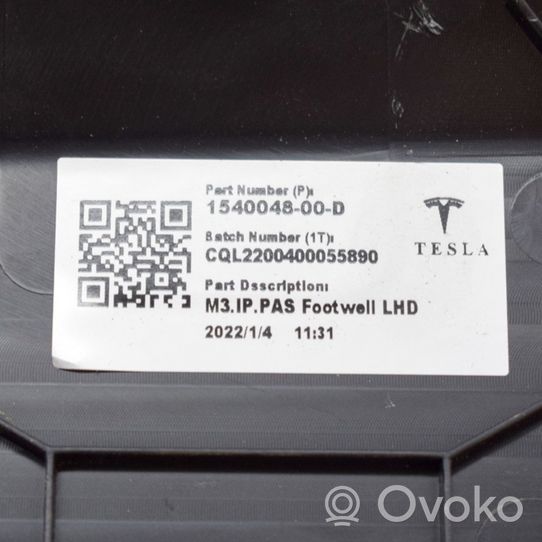 Tesla Model 3 Kojelaudan alempi verhoilu 154004800D