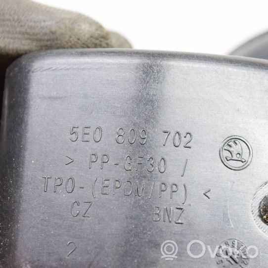 Skoda Octavia Mk3 (5E) Volet de trappe réservoir de carburant 5E0809702