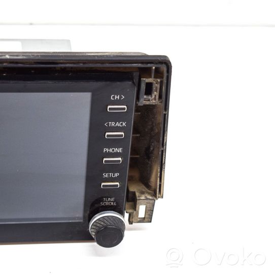 Toyota RAV 4 (XA50) Panel / Radioodtwarzacz CD/DVD/GPS 8614042570