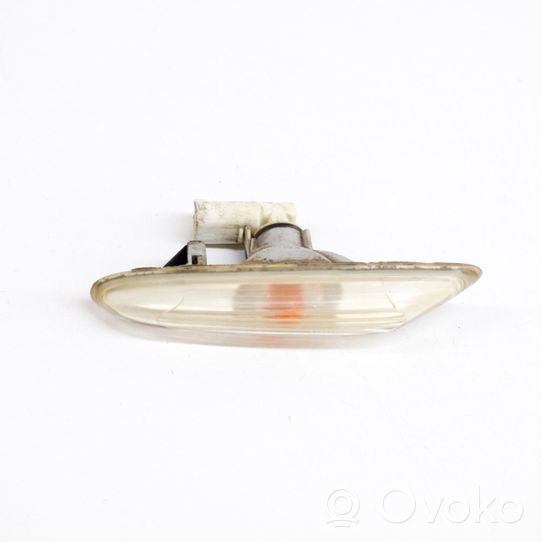 BMW 3 E92 E93 Front fender indicator light 7253325