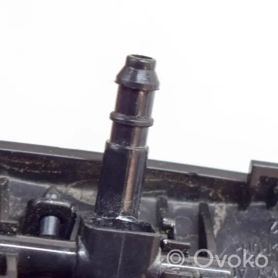 Volkswagen Golf VIII Mazgāšanas šķidruma smidzinātājs (-i) priekšējam logam 5H0955985