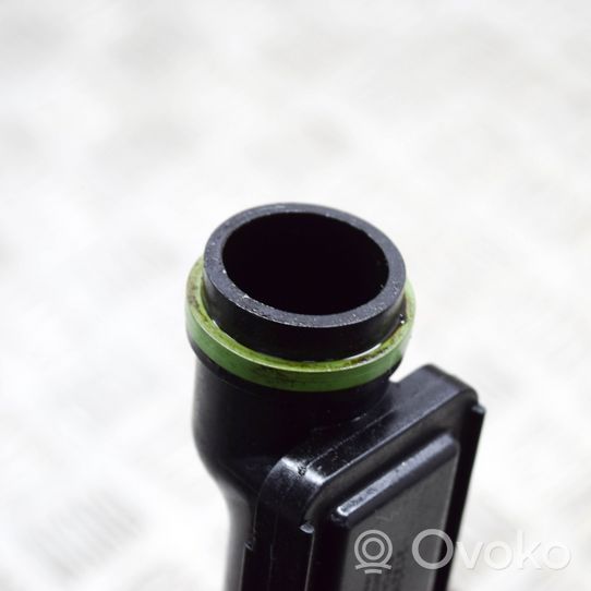 Volvo XC40 Rura filtra miski olejowej 31321050