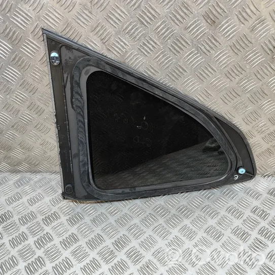 Honda CR-V Rear side window/glass 73512TNYE01