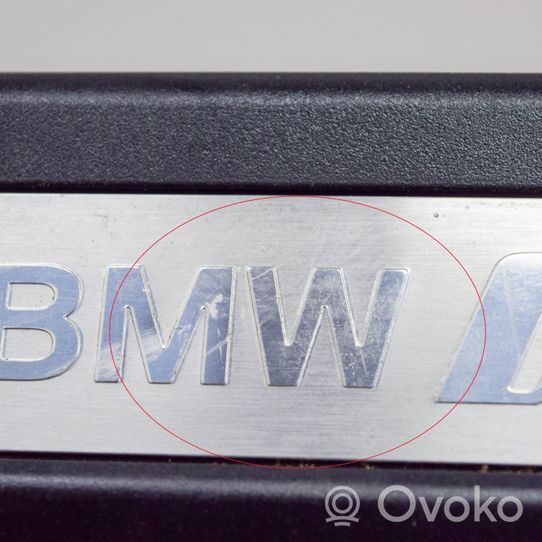 BMW iX3 G08 Copertura del rivestimento del sottoporta anteriore 9451247