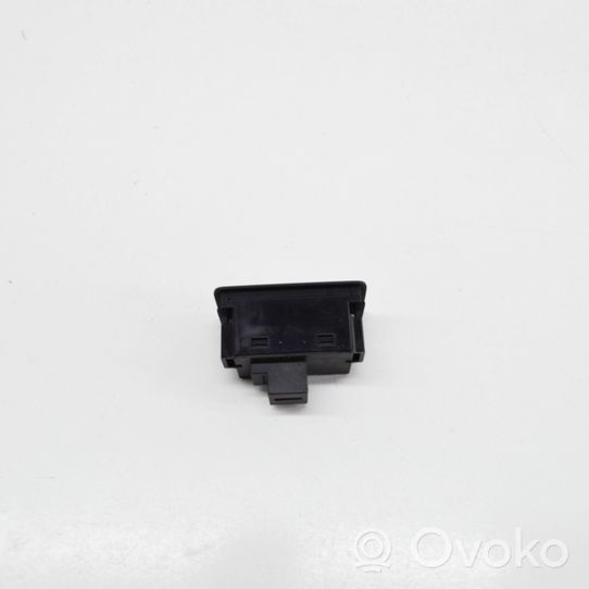 Audi Q7 4L Bouton interrupteur ouverture du coffre 4G0959831A