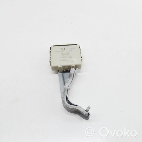 Toyota Land Cruiser (J150) Modulo luce LCM 8994060260