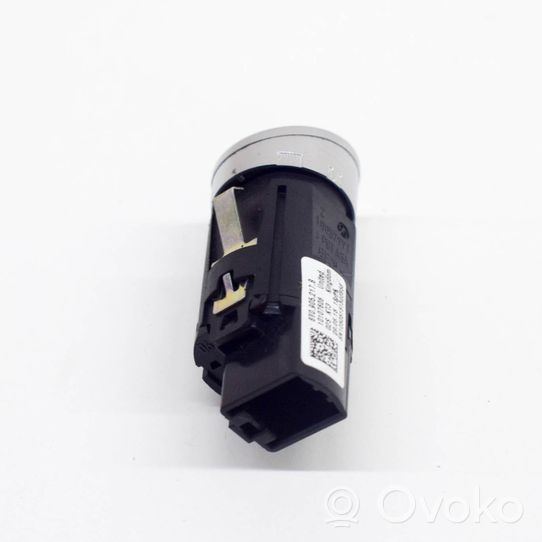 Audi A3 S3 8V Moottorin start-stop-painike/kytkin 8V0905217B