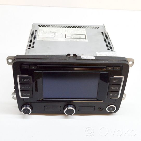 Volkswagen PASSAT B7 Unité principale radio / CD / DVD / GPS 3C0035279B