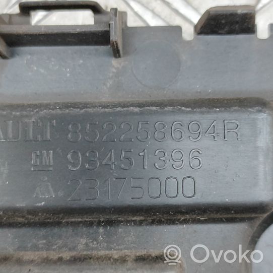 Opel Vivaro Staffa angolare del supporto di montaggio del paraurti 93451396