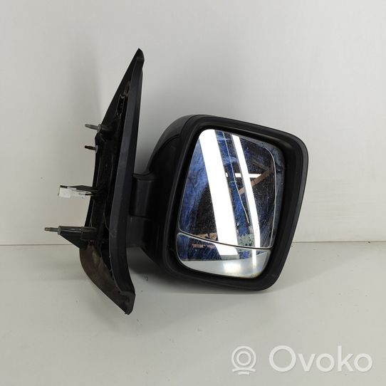 Opel Vivaro Front door electric wing mirror E90411063