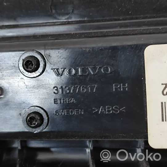 Volvo S90, V90 Etuoven kynnyksen suojalista 31377617
