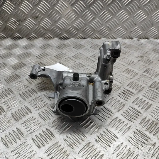 Ford Focus Pompe à huile 1762416