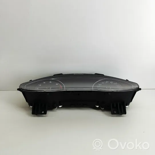 Audi A5 Speedometer (instrument cluster) 8W6920970B