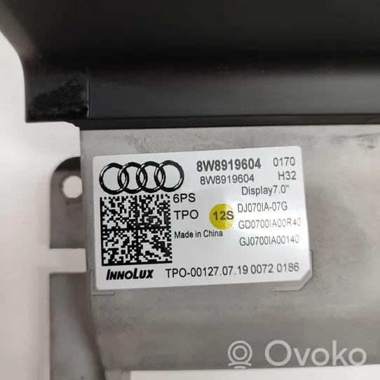 Audi A5 Monitori/näyttö/pieni näyttö 8W8919604