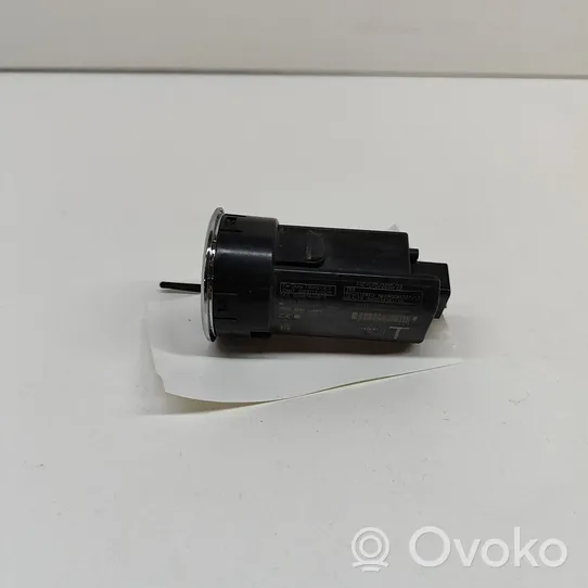 Toyota Prius (XW50) Engine start stop button switch TM1MB3C2