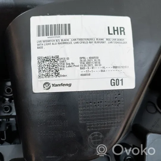 BMW X3 G01 Apšuvums aizmugurējām durvīm 74102263