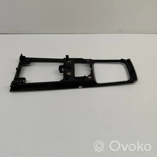 Porsche Macan Rivestimento in plastica cornice della leva del cambio 95B863419