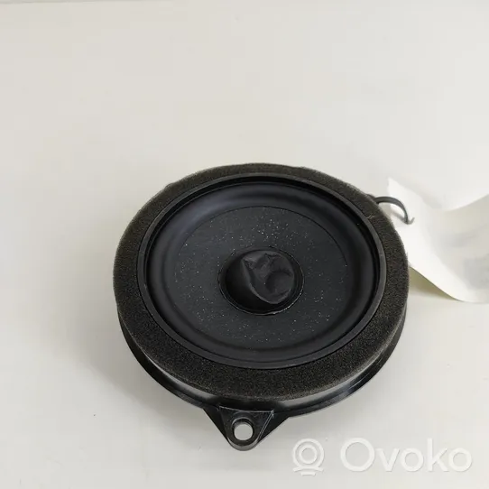 BMW 4 G22 G23 G24 G26 Enceinte de porte arrière 2622546