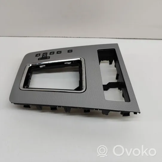 Skoda Octavia Mk3 (5E) Consola de plástico de la palanca de cambios 5E1713203M