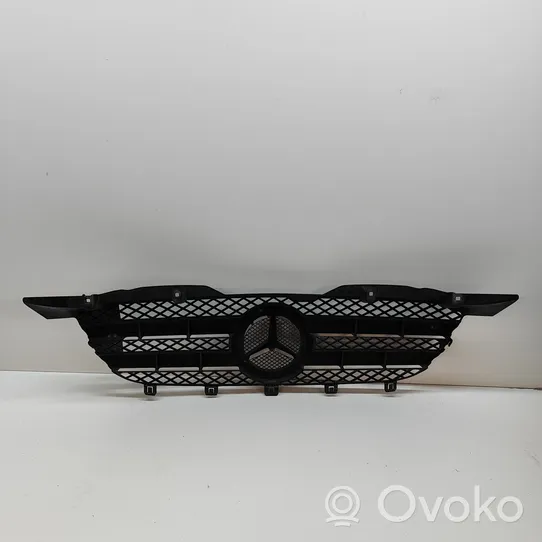 Mercedes-Benz Sprinter W906 Maskownica / Grill / Atrapa górna chłodnicy A9068800285