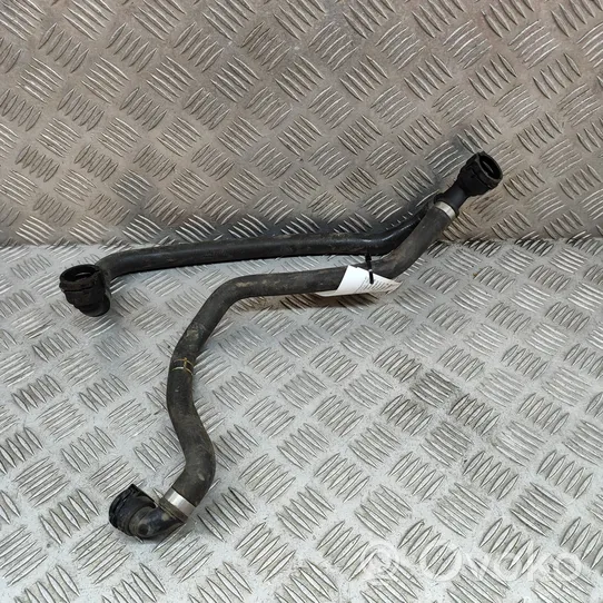 BMW 1 E82 E88 Engine coolant pipe/hose 7797260