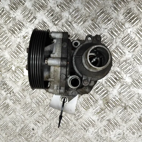 Volvo XC90 Pompe de circulation d'eau 30720304