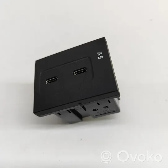 Mercedes-Benz A W177 Connettore plug in USB A2478200301