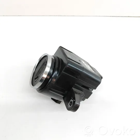 Volkswagen Touareg II Ignition lock 7P6905843