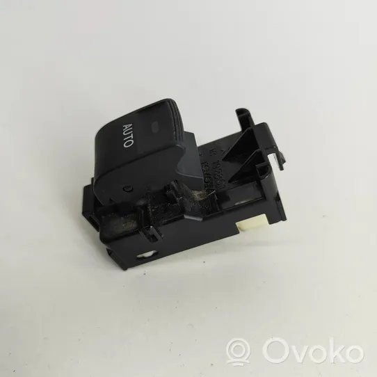 Toyota Prius+ (ZVW40) Electric window control switch 8481033120