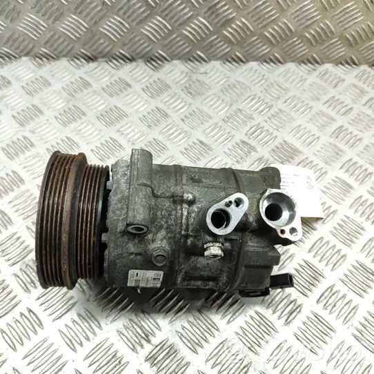 Audi Q3 8U Ilmastointilaitteen kompressorin pumppu (A/C) 1K0820808G