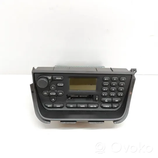 Jaguar XJ X308 Radio/CD/DVD/GPS-pääyksikkö LNF4100AA