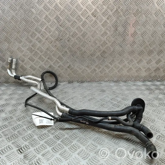 Mercedes-Benz S W222 Engine coolant pipe/hose A2228300216