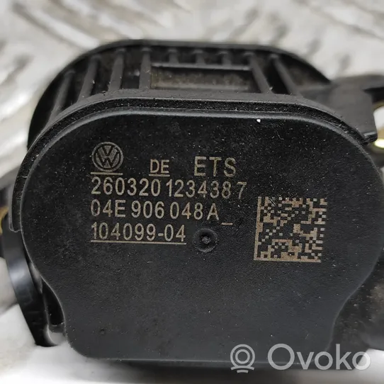 Volkswagen Golf VIII Sensor de velocidad del cigüeñal 04E906048A