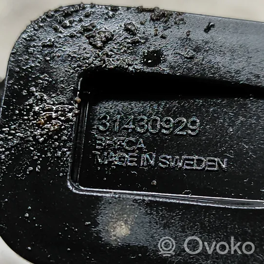 Volvo XC40 Öljypohjan suodatinputki 31430929