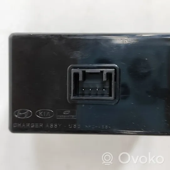 Hyundai Tucson IV NX4 USB socket connector 96125N9500