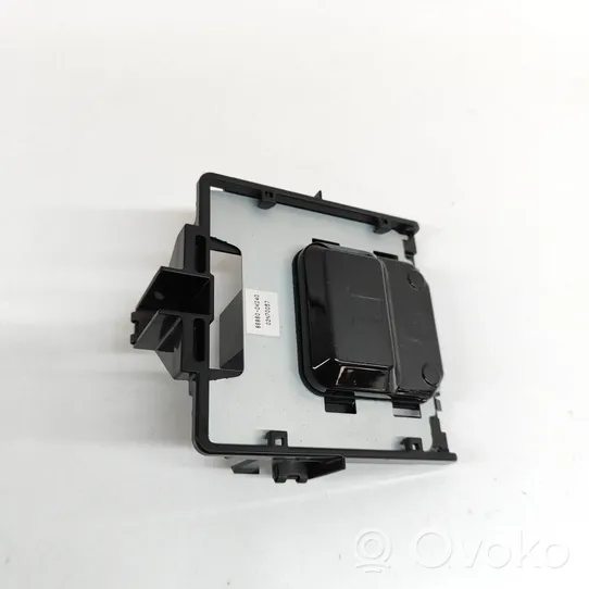 Toyota Hilux (AN120, AN130) Antenna GPS 868600K040