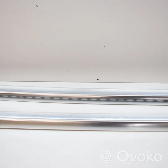 Volvo XC40 Roof transverse bars on the "horns" 7742078