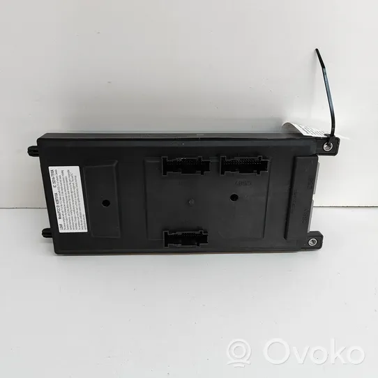 Land Rover Range Rover Evoque L538 Releju montāžas bloks GJ3214F041AB