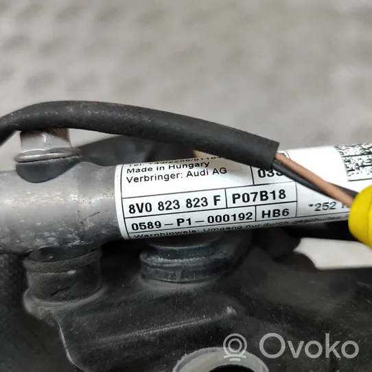 Audi A3 S3 8V Cerniere del vano motore/cofano 8V0823823F