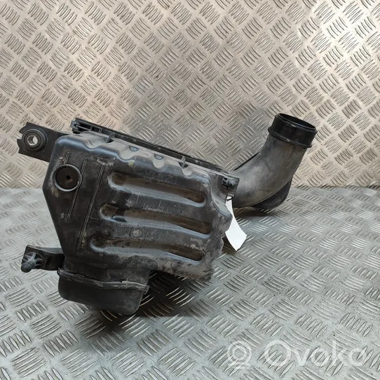 KIA Sportage Scatola del filtro dell’aria 281102Y300