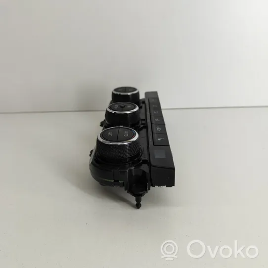Skoda Octavia Mk3 (5E) Przełącznik / Włącznik nawiewu dmuchawy 5E0907044J