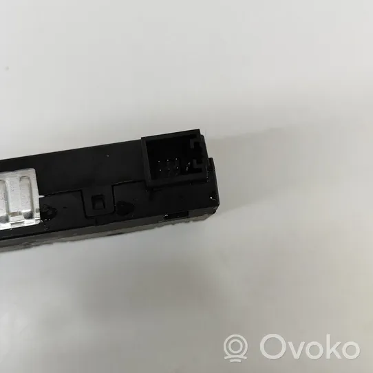 Audi E-tron GT Connecteur/prise USB 4N1035736