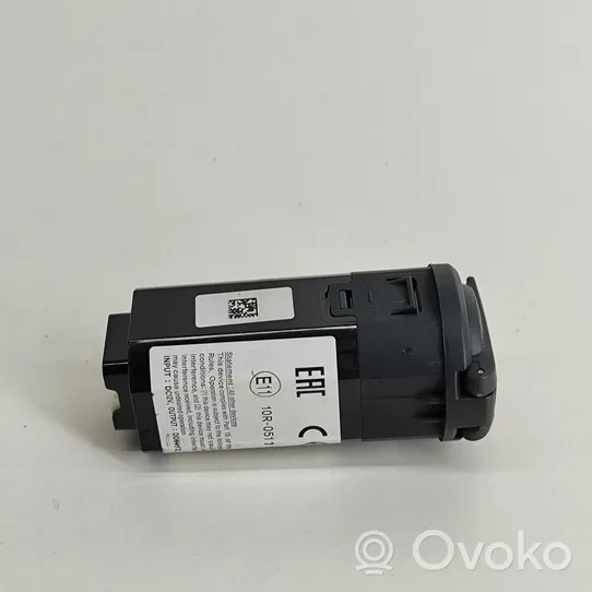 KIA Niro Connecteur/prise USB 96125D4000