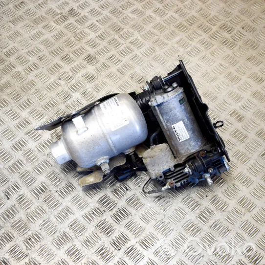 Volvo S90, V90 Ilmajousituksen kompressoripumppu 31441864